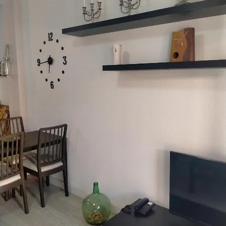 Miramar 32 Apartment *